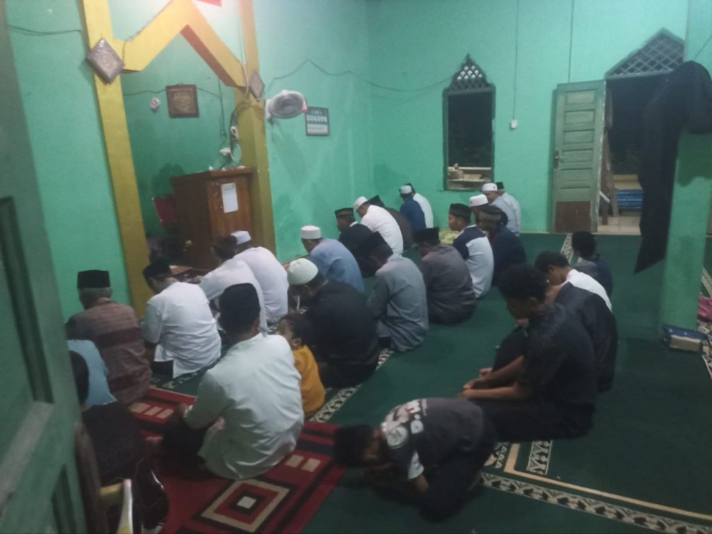 Penyuluhan Agama: Pentingnya Peran Keluarga dalam Membentuk Kebiasaan di Masjid Al-Ishlah